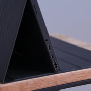 Monitor Portátil Touchscreen, 4K (HiDPI), 15.6 Pol,  Capa em Fibra de carbono. B-Touch Pro